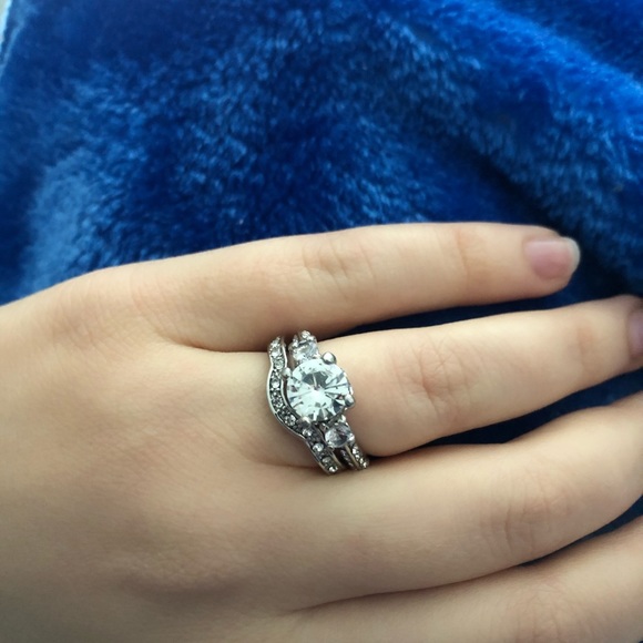 925 Silver White Sapphire Women Rings Set - Picture 5 of 7